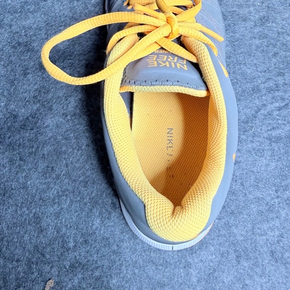 Nike Free Trainer 3.0 V2 Mens 9 Grey University Gold Running Shoes 630856-008 main image 8